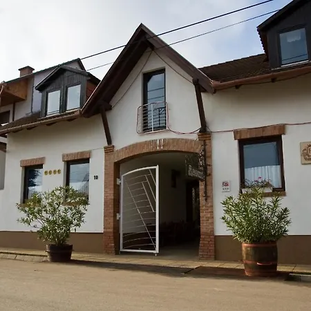 Polgar Panzio Bed & Breakfast Villany