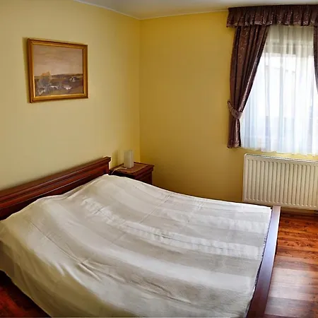 Polgar Panzio 3*